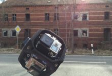 Sechs einzelne Aufnahmen werden mit einer speziellen Software am Ende zu einer einzigen 360 Grad Aufnahme zusammengesetzt.